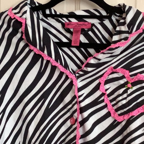 Betsey Johnson PJs - Picture 3 of 7